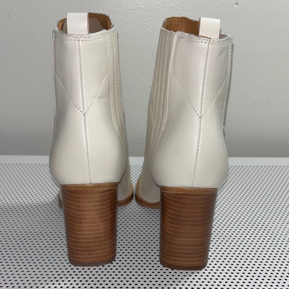 🆕 NWOT Marc Fisher Gadri Ivory Ankle Booties - Picture 4 of 8